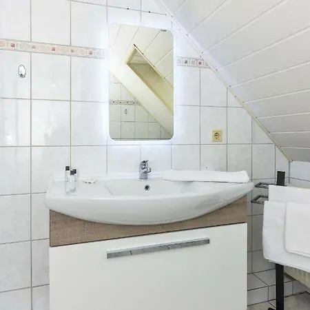 Haus Hafeneck Mit Fruehstuecksoption Apartment Bensersiel Exterior photo