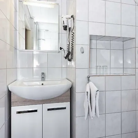 Haus Hafeneck Mit Fruehstuecksoption Apartment Bensersiel Exterior photo